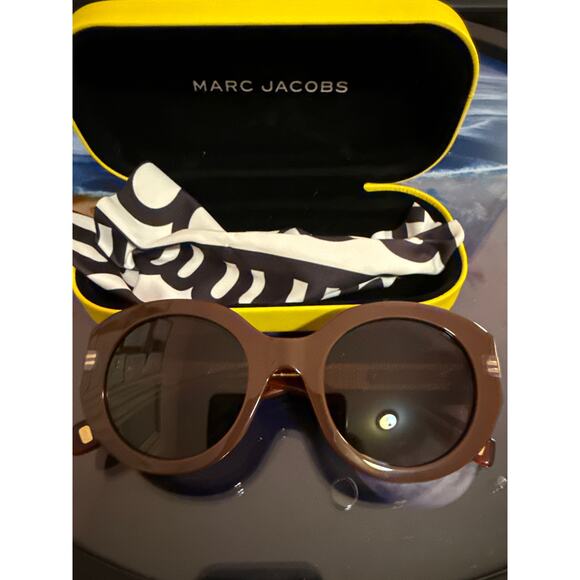 Marc Jacobs sunglasses